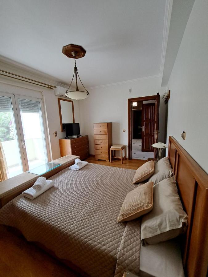 Seaview Flora'S Luxury Apartment-300Meters From The Beach Rethymno  Exterior photo